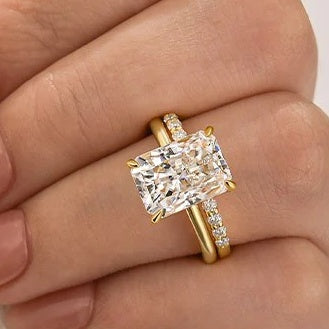 Moissanite 4.5 Ct Radiant Cut White Gold Engagement Ring with Open Wedding Band