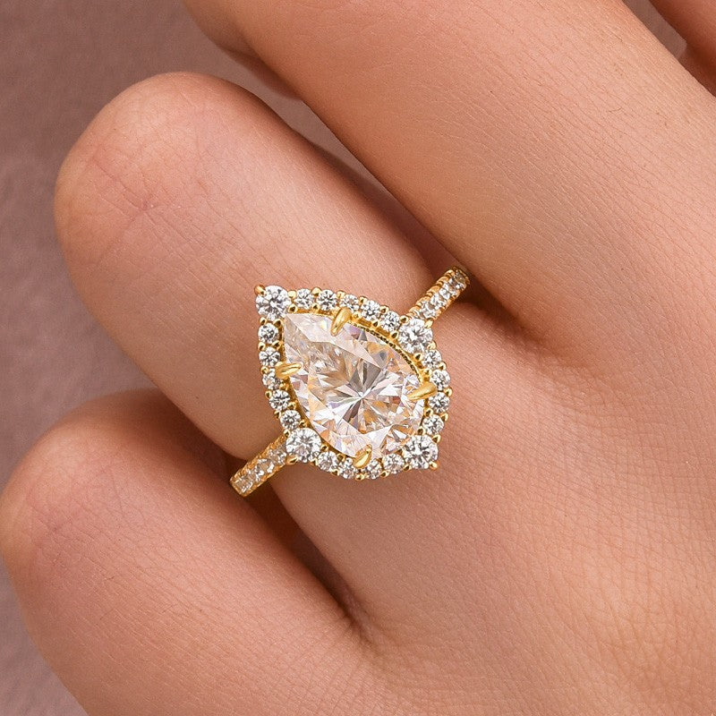 Moissanite 2.5 Ct Halo Pear Cut Yellow Gold Travel Ring