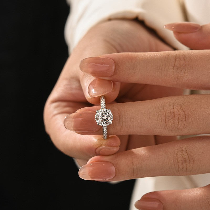 Moissanite 2.0Ct Round Cut Engagement Ring In Sterling Silver